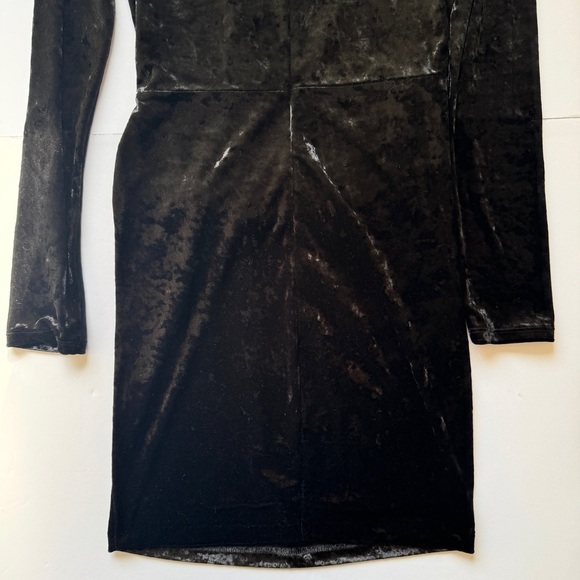 Guess Dress Crushed Velvet Stretch Black Twist Front Long Sleeve Dark Romantic M - Picture 15 of 16